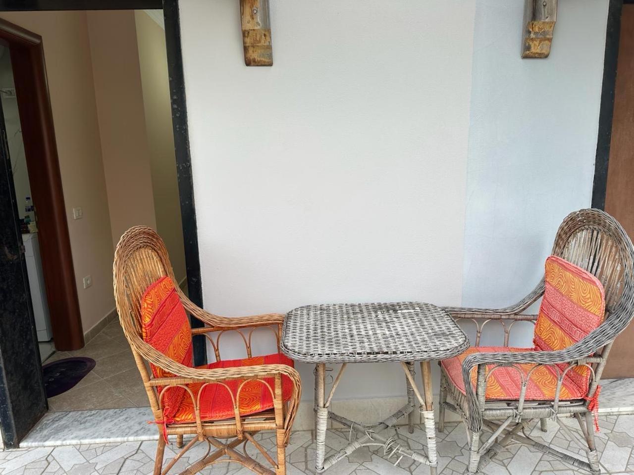Sunset Sea View - Beachfront Balcony - Ac - Wifi دراس المظهر الخارجي الصورة